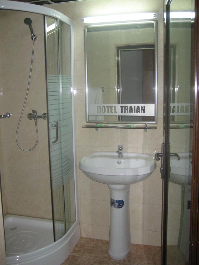 Hotel Traian Западен Ефорие Стая снимка