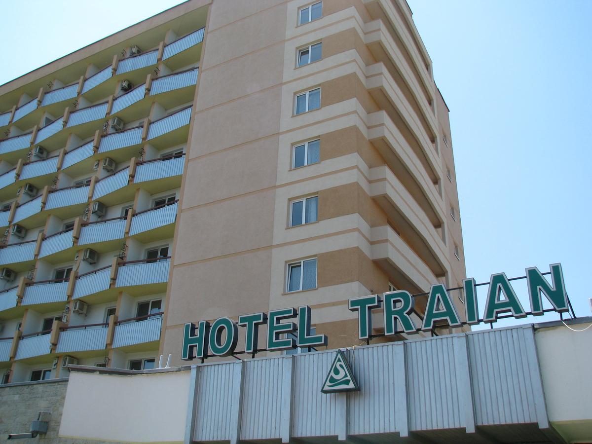 Hotel Traian Западен Ефорие Екстериор снимка